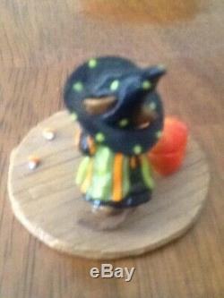 WEE FOREST FOLK Candy corn Catastrophe, Donna Petersen, Mint in box/retired
