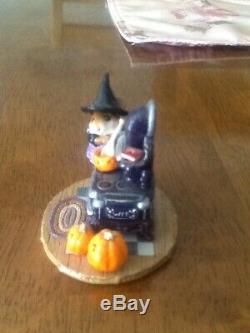 WEE FOREST FOLK The Old Stove, Halloween M-105H, Petersen, MInt/Retired. No box