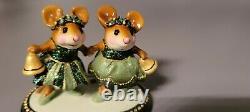 Wee Forest Folk Christmas Belles Holiday Special M-304c 2003 AP Retired Green