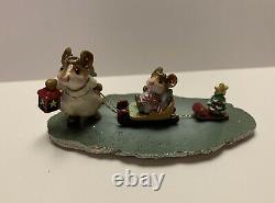 Wee Forest Folk Christmas M-262-LIGHTING THE WAY, Retired