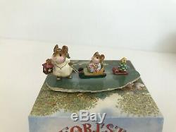 Wee Forest Folk Christmas M-262LIGHTING THE WAY DARLING, Retired PRISTINE
