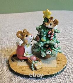 Wee Forest Folk Christmas Scamper Raising Cane M-240 (Retired 2022)