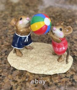 Wee Forest Folk Having A Ball Special Edtion M-279 Mouse Beach Retired