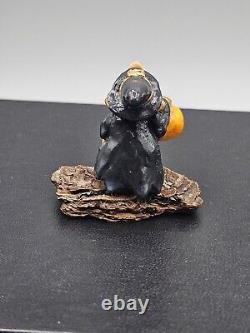 Wee Forest Folk M-044 Witch Mouse Wooden Base 1980 (RETIRED)