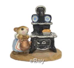 Wee Forest Folk M-046 Miss Polly Mouse Stove (RETIRED)