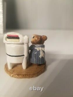 Wee Forest Folk M-113 Tidy Mouse William Petersen 1984 Mice Retired 1985 RARE