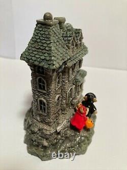 Wee Forest Folk M-165 Haunted Mouse House Retired