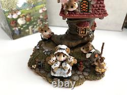 Wee Forest Folk M-189? LITTLE MICE WHO LIVED IN A SHOE? Retired PRISTINE