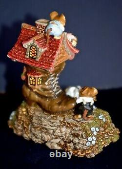 Wee Forest Folk M-189 Little Mice Who Lived in a Shoe (RETIRED)