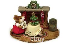 Wee Forest Folk M-191 Christmas Eve Red (Retired)