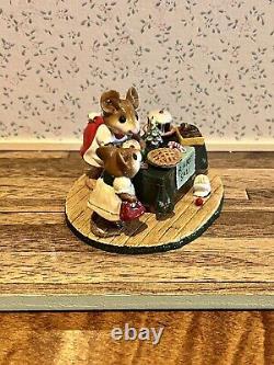 Wee Forest Folk M-220 Mousey's Bake Sale Christmas (RETIRED) PERFECT