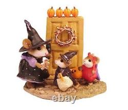 Wee Forest Folk M-280a Welcome Trick or Treaters! (RETIRED)