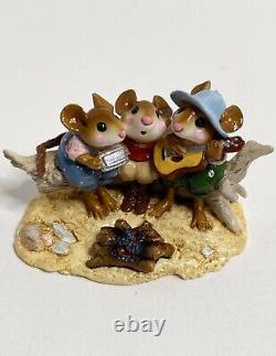 Wee Forest Folk M-297 A Wee Folk Song 2003 RETIRED William Peterson
