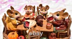 Wee Forest Folk M-302 Family Gathering Thanksgiving Table RETIRED Mouse WFF