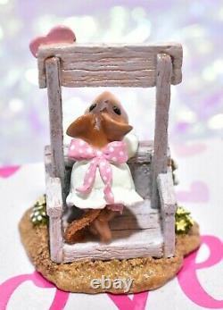 Wee Forest Folk M-323 Kissin' Katie Kate RETIRED Valentine Gray Booth Mouse