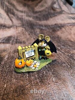 Wee Forest Folk M-345 Little Halloween Bat With Pumpkins, Retired, Keep Out EUC