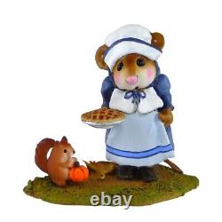 Wee Forest Folk M-496 Wee Pumpkin and Pie Blue (Retired)