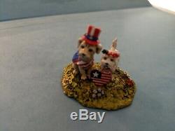 Wee Forest Folk. Patriotic pets. (limited edition) retired