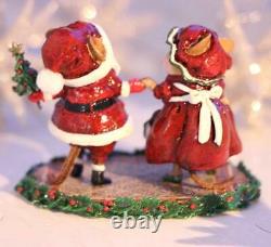 Wee Forest Folk Retired Christmas Figurine M-500 North Pole Promenade