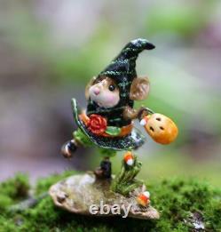 Wee Forest Folk Retired Halloween Figurine M-646 Wicked Windy