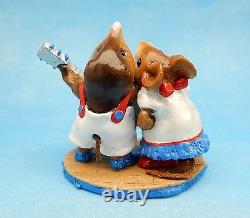 Wee Forest Folk STAND BY YOUR MOLE, WFF# MMO-1, Red, White and Blue LTD Retired