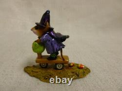 Wee Forest Folk Scootin' With The Loot Halloween LE Purple m-296s Retired Mouse