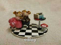 Wee Forest Folk Sweetheart Spin Limited Valentines Edition M-460a Mouse Retired