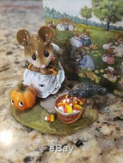 Wee Forest Folk The Uninvited Guest Halloween Limited Edition m-330c Retired