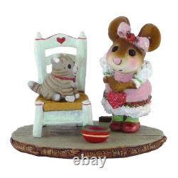 Wee Forest Folk Valentine's Day Figurine M-431 My Valentine Kitty