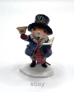 Wee Forest Folk WFF M-420 Poppa Caroler Retired in 2021