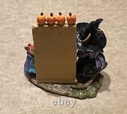 Wee Forest Folk Welcome Trick Or Treaters M-280a (retired 2008) DP