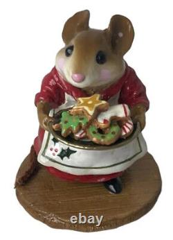 Wee Forest Folk William Petersen Retired Signed Christmas Sugar & Spice Red