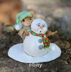 Wee Forest Folk Winter M-597a Snowball Fright (RETIRED)