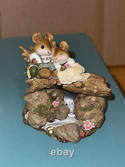 Wee forest folk FS-4 Mountain Stream From Forest Scene Edition 1991 Retired
